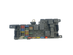 Zekeringenkast Volvo 9452993 518322110 35064
