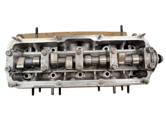 Cilinderkop VWAG 06A103373N 2.0 8V AZM