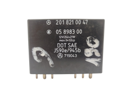 Relais Mercedes-Benz 2018210047 05898300