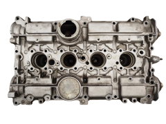 Cilinderkop Renault Volvo 1001005 7438610005 2.0 16v N7Q