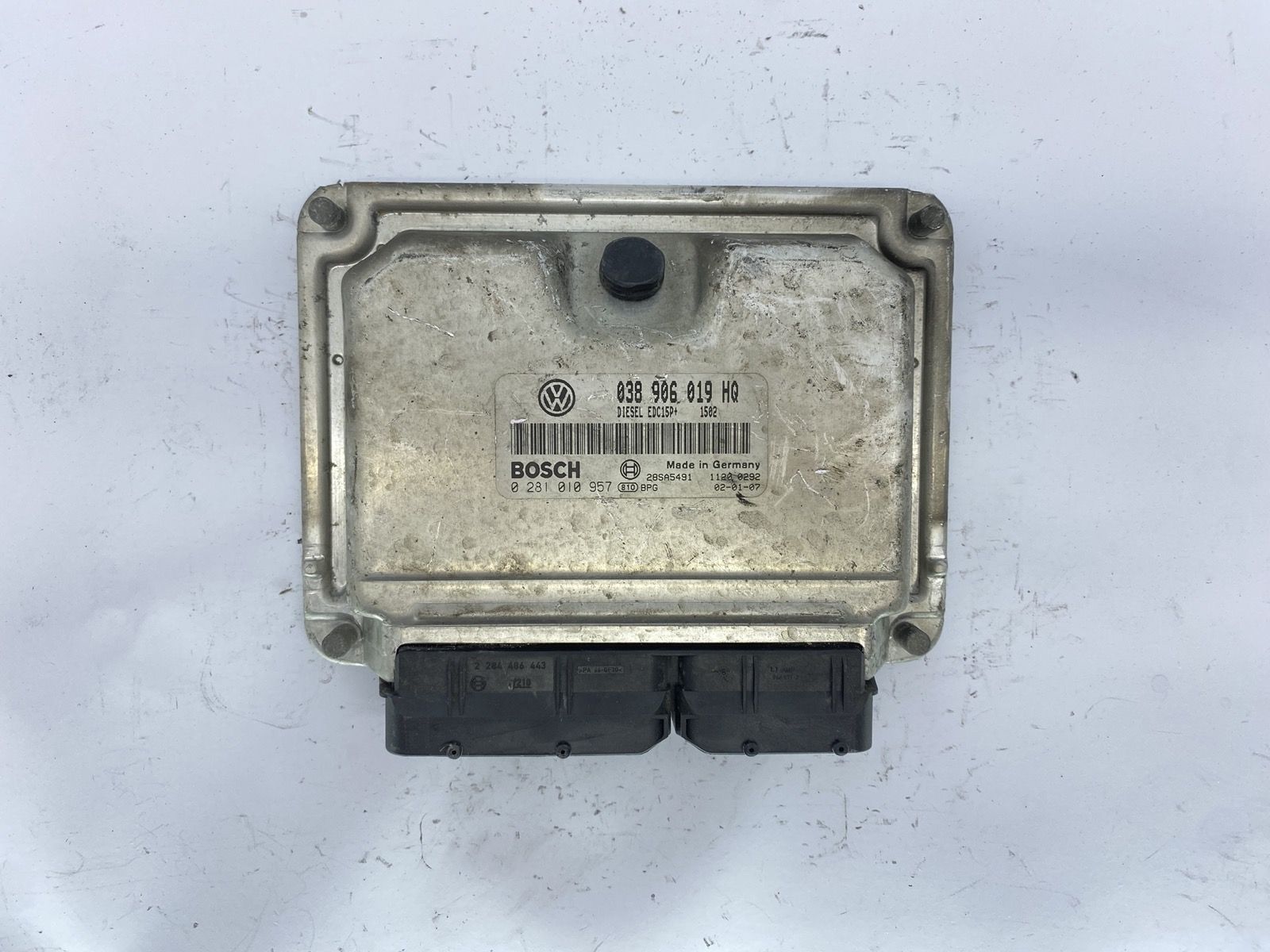 Regeleenheid 038906019HQ 0281010957 VW Seat Bosch 62023 main product photo