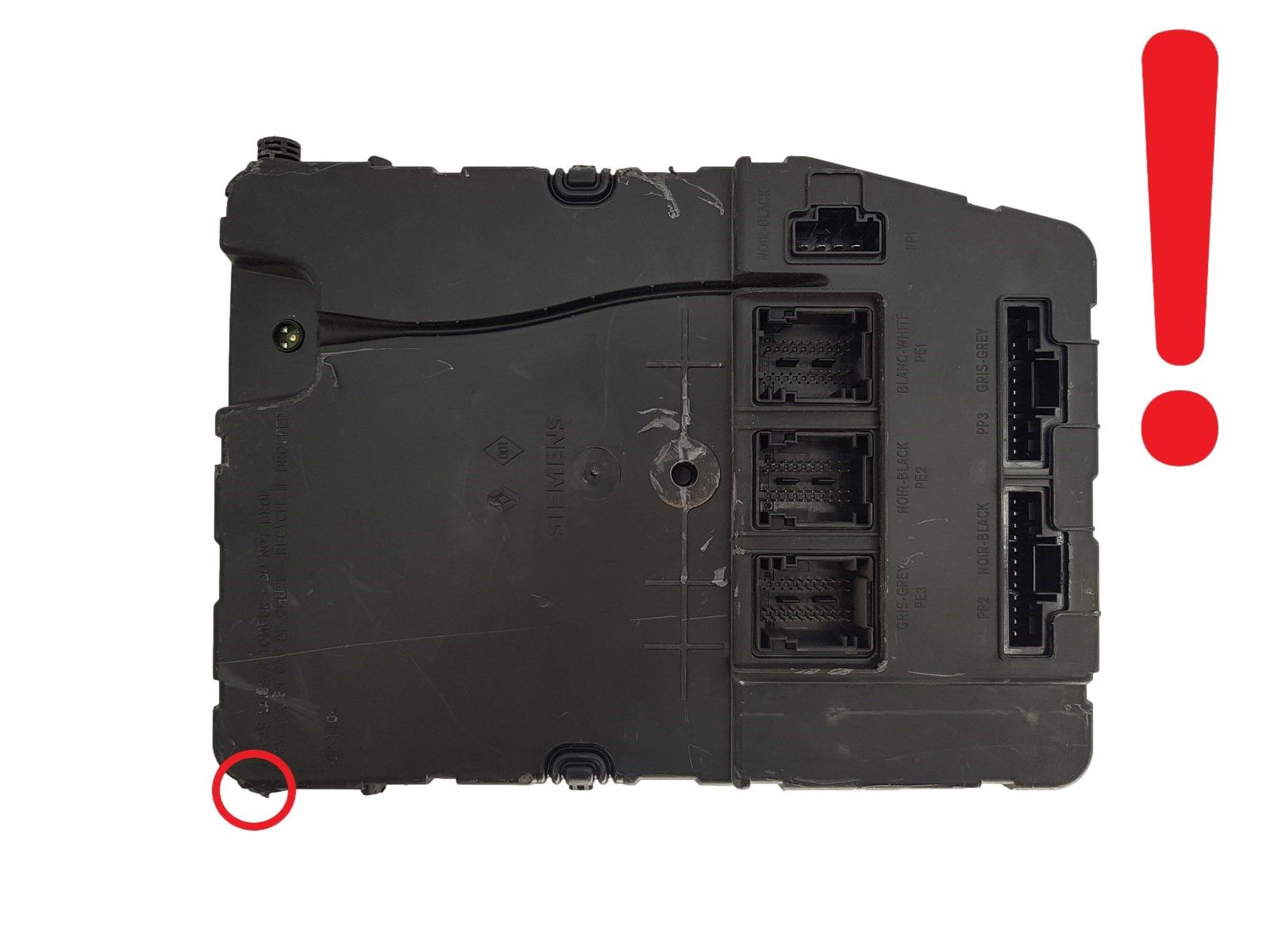 Regeleenheid UCH X84 N2 8200309690 S118400220D Renault Siemens 1361 main product photo